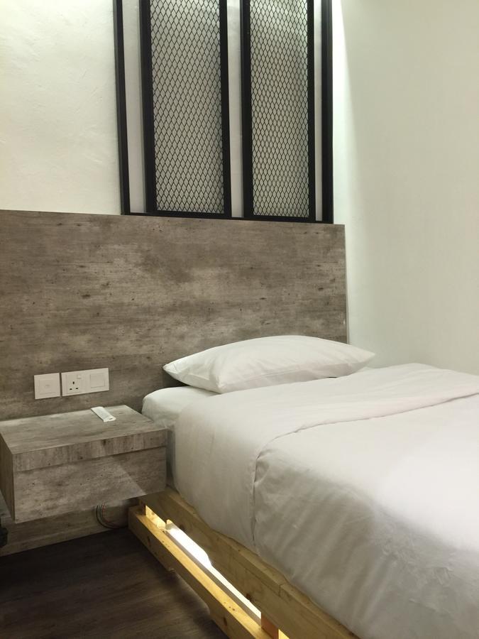 The Oikos Hotel Pontian Kecil Dış mekan fotoğraf