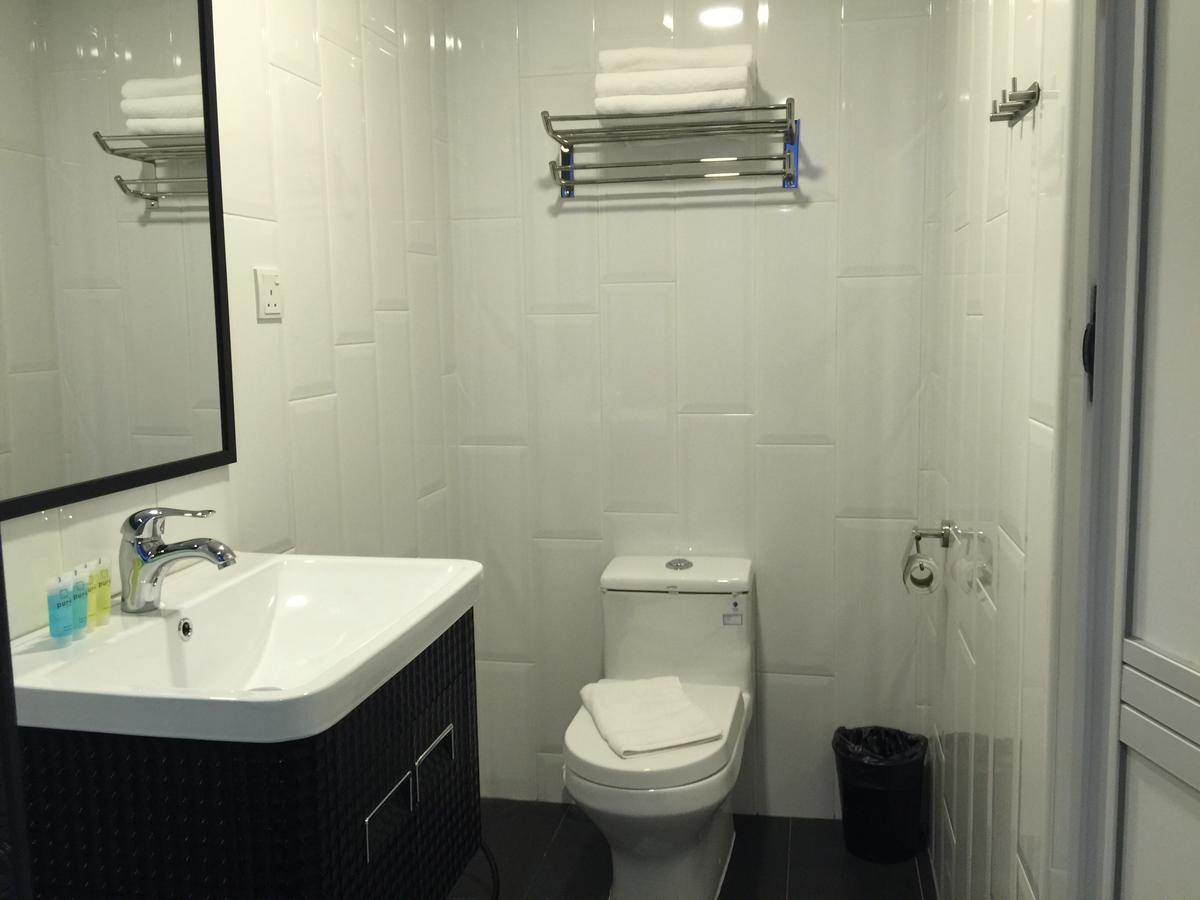 The Oikos Hotel Pontian Kecil Dış mekan fotoğraf