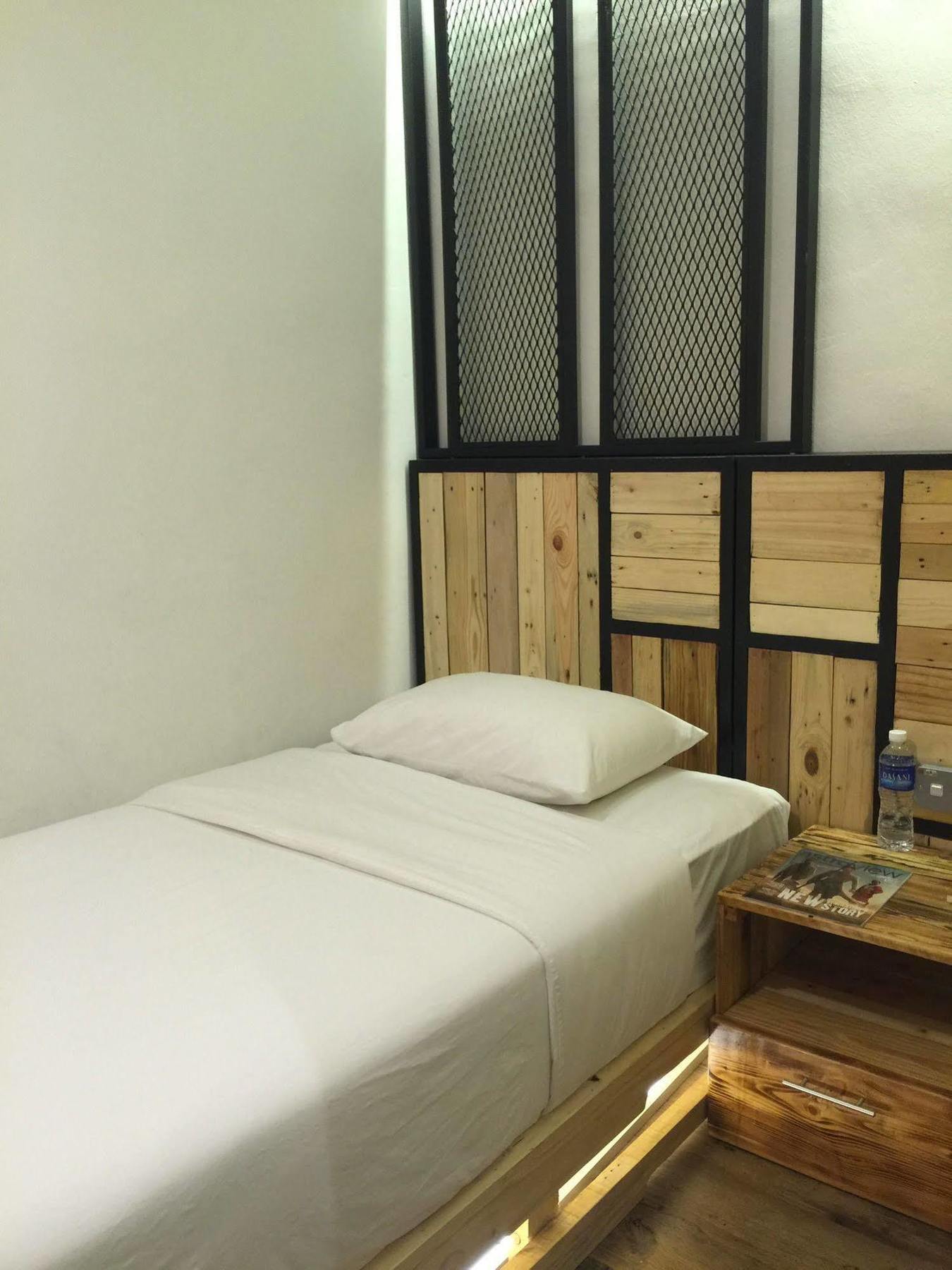 The Oikos Hotel Pontian Kecil Dış mekan fotoğraf
