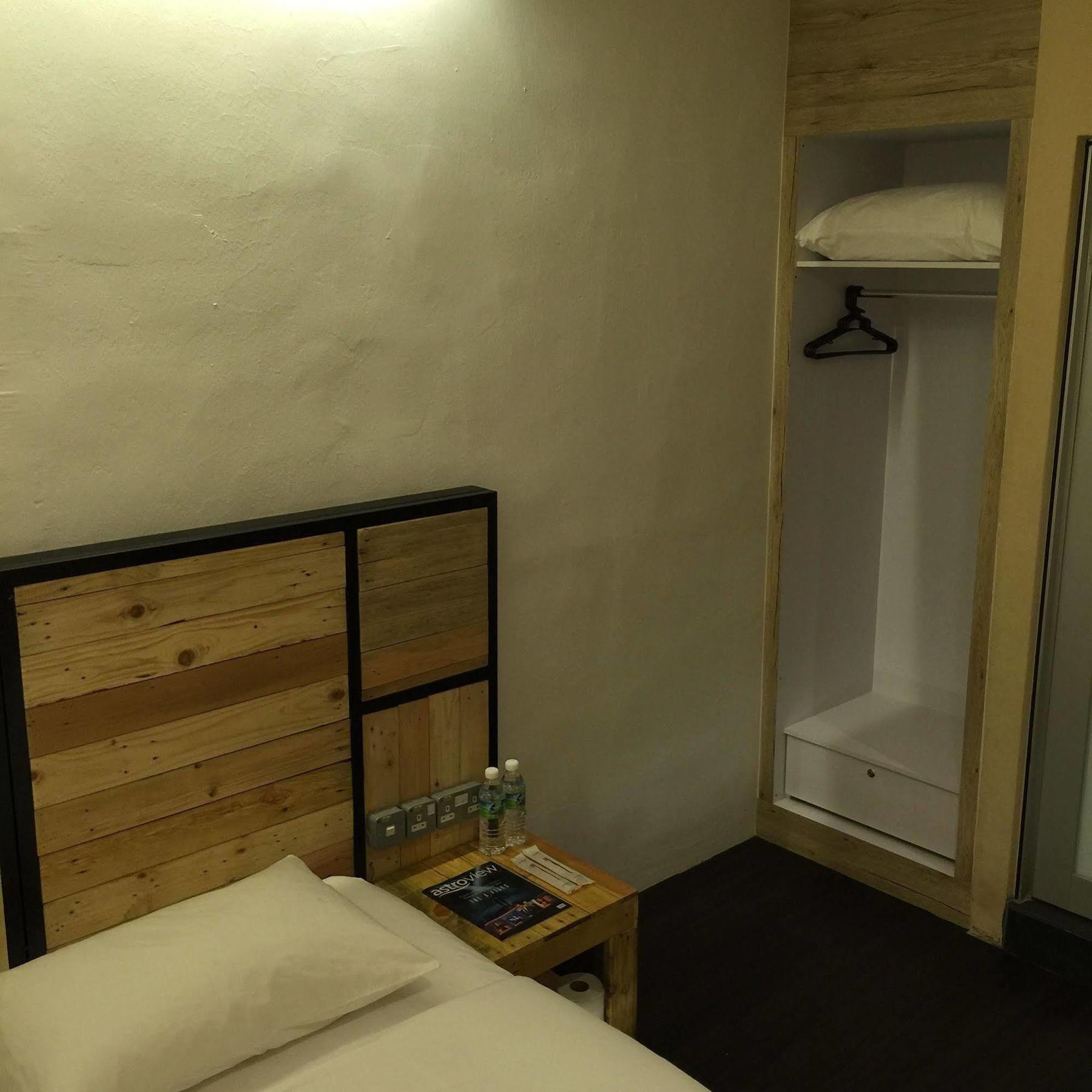 The Oikos Hotel Pontian Kecil Dış mekan fotoğraf