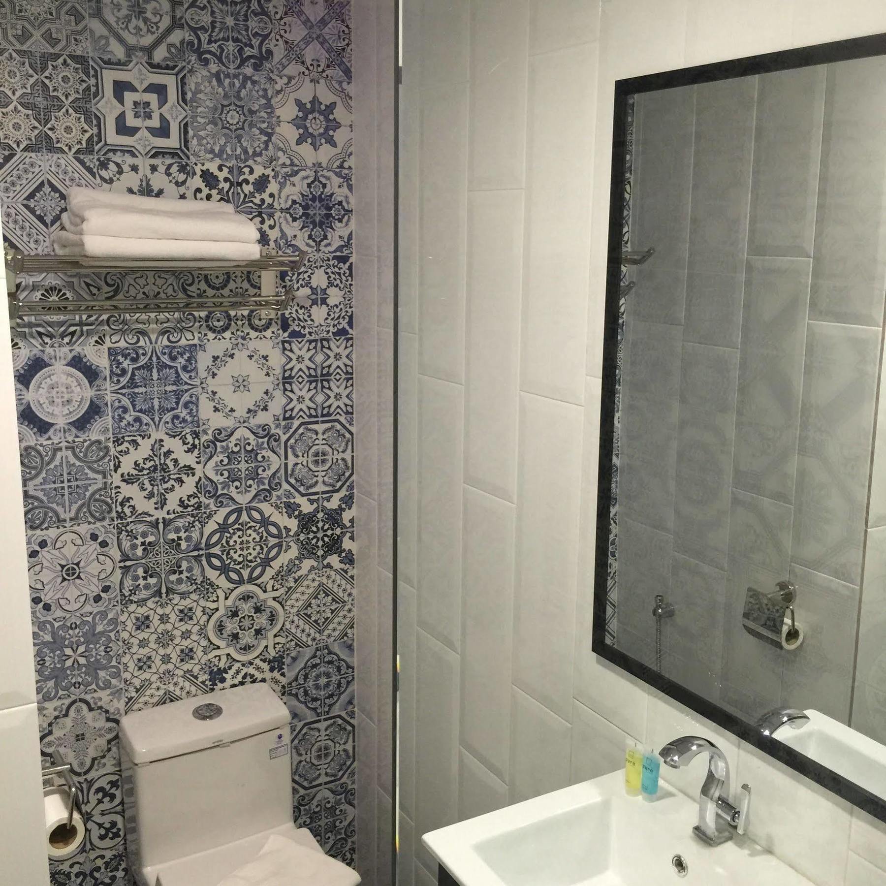 The Oikos Hotel Pontian Kecil Dış mekan fotoğraf