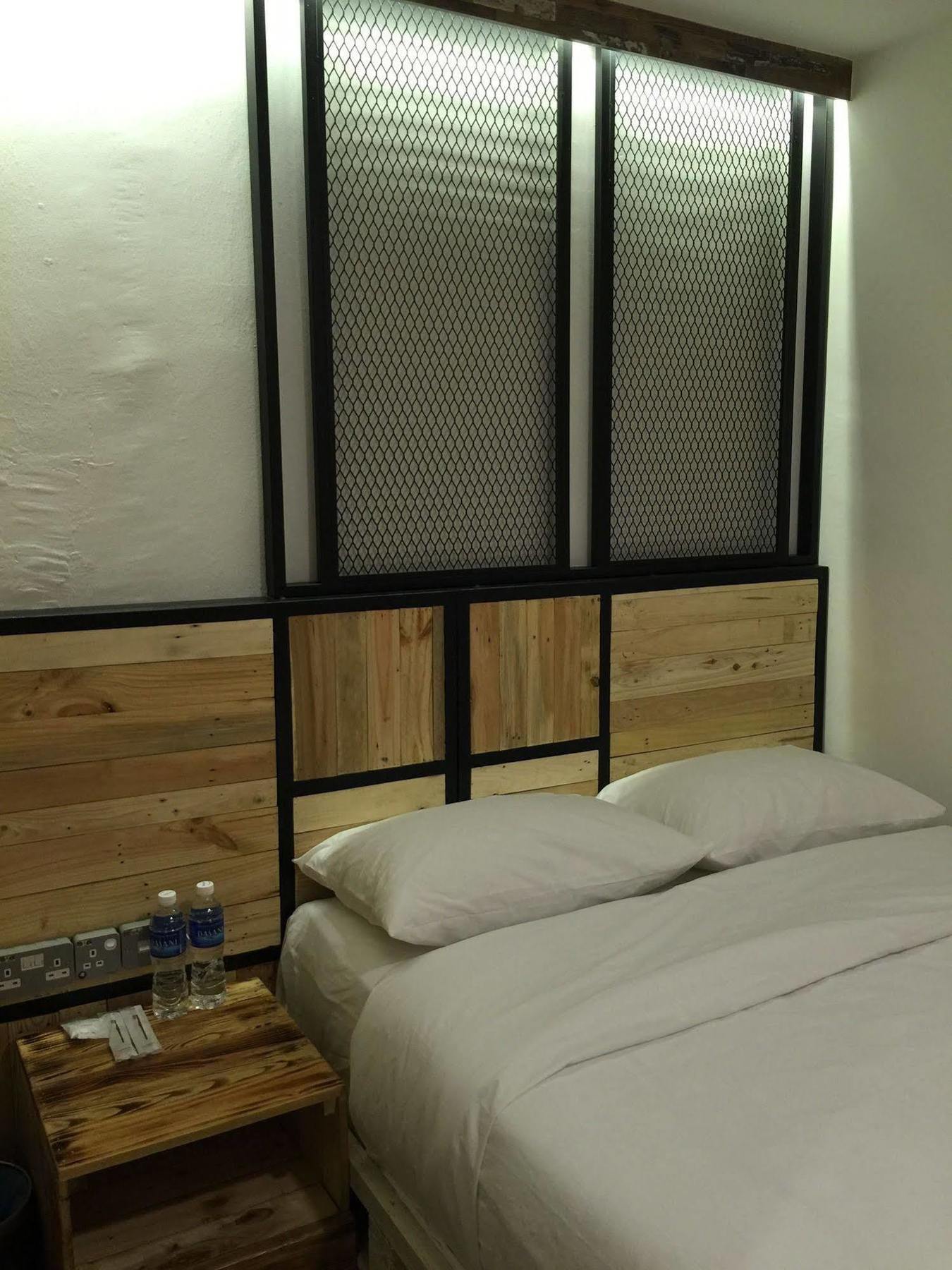 The Oikos Hotel Pontian Kecil Dış mekan fotoğraf