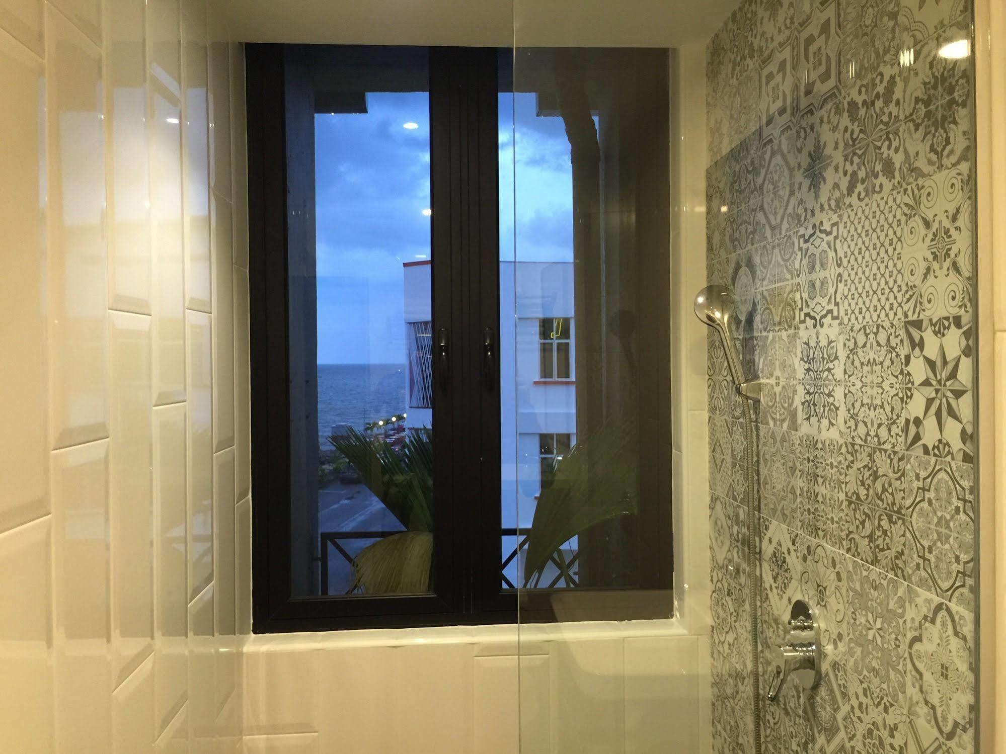 The Oikos Hotel Pontian Kecil Dış mekan fotoğraf